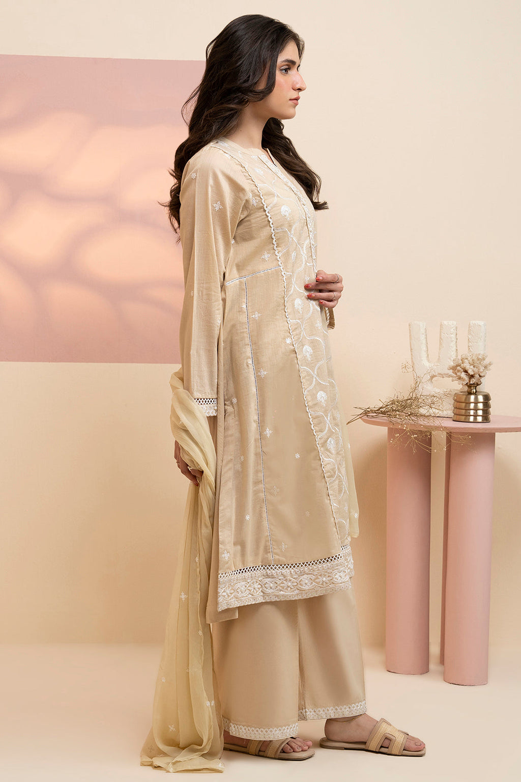 ZELLBURY | Embroidered Kurta Dupatta Trouser - 2505